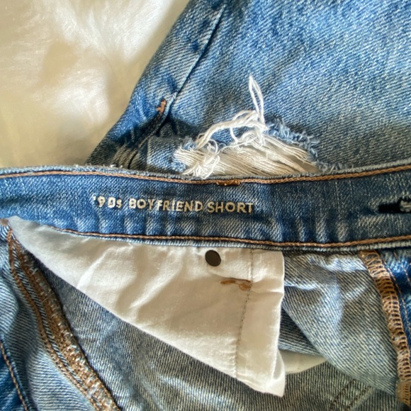 American Eagle 90s boyfriend Short - Picture 3 of 4